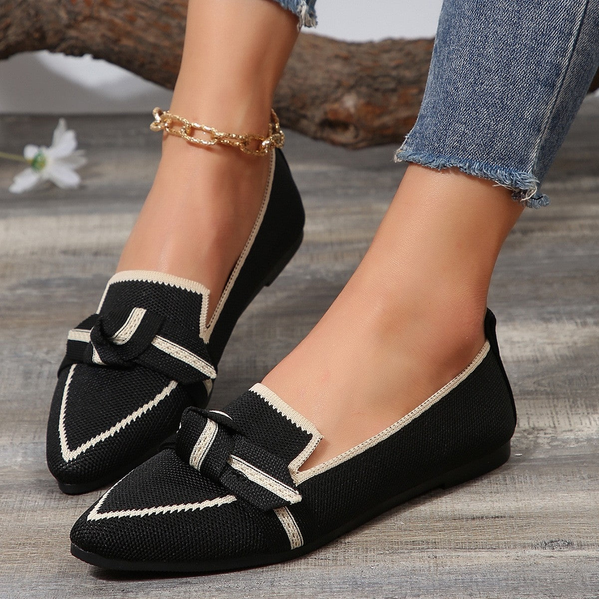 Bow Contrast Trim Point Toe Sneakers